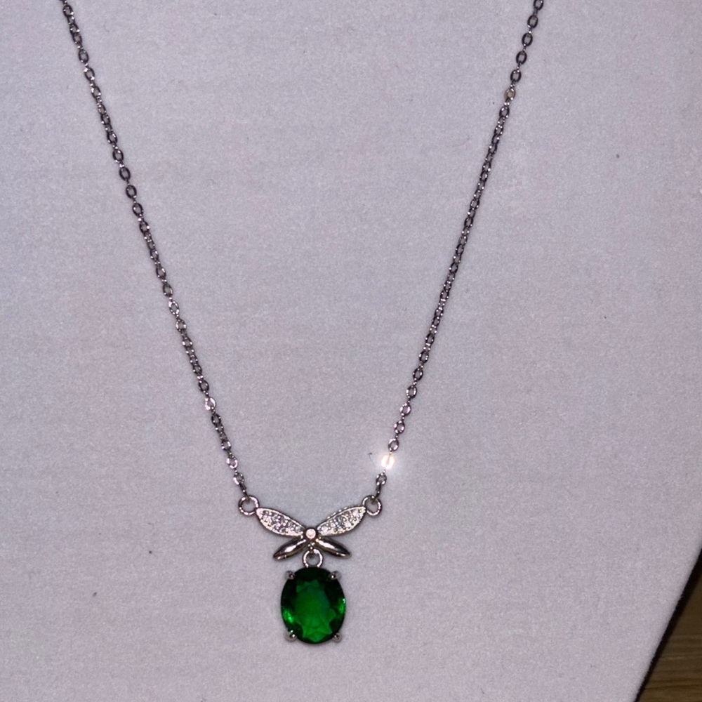 Elegant s925 Butterfly Silver Necklace with Green Gemstone 🆕